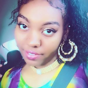 Meet your Posher, Kay